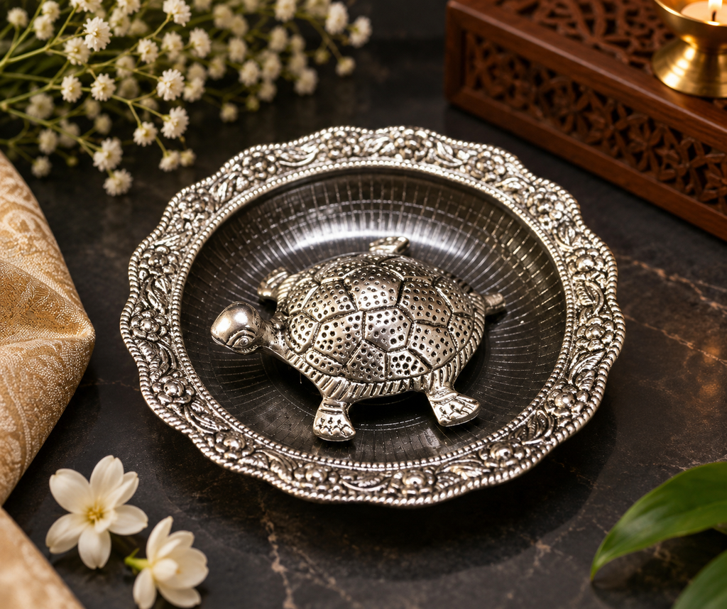 Silver-plated metal tortoise with decorative glass plate